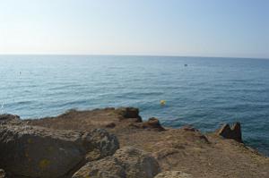 LA STELE DES P.N. AU CAP D AGDE AUX FALAISES DE LA CONQUE (21)